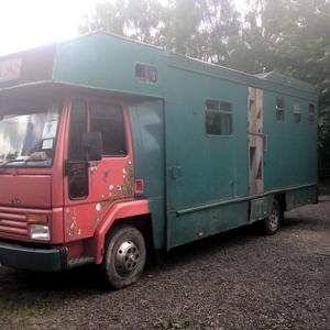 c72obg,ford,cargo,0813