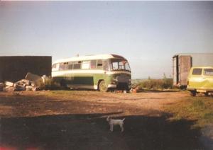 ford,570E,duple